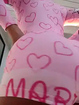 Snapshot of _kathaLopez_ chatting on December 3, 1:24 am kathaLopez online show from December 3, 1:24 am