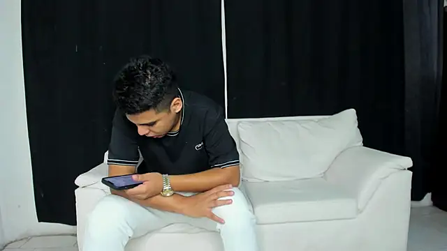 self love46 online show from October 21, 8:53 pm