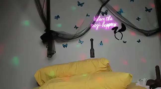 ThickAssRena online show from January 30, 2:06 am