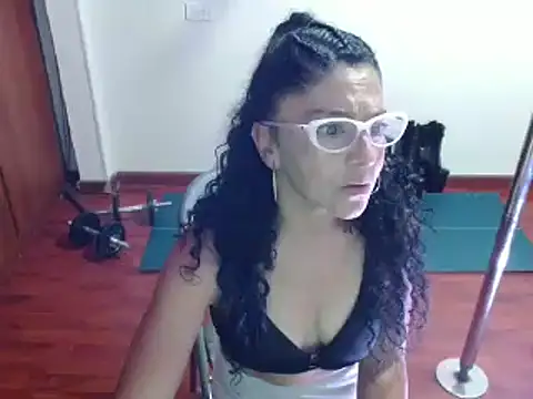 Snapshot of Anitta_muscle chatting on March 18, 10:26 pm Anitta muscle online show from March 18, 10:26 pm