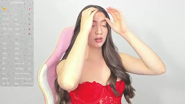 Snapshot of alice-love1 chatting on February 14, 11:09 pm alice-love1 online show from February 14, 11:09 pm