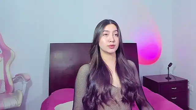 Snapshot of alice-love1 chatting on March 22, 11:09 pm alice-love1 online show from March 22, 11:09 pm