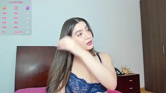 alice-love1 online show from July 15, 9:42 pm