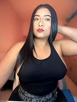 Snapshot of cami_ortiz__ chatting on October 10, 4:33 am cami ortiz online show from October 10, 4:33 am