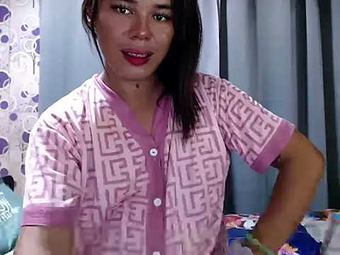 Ts-Glamourosa online show from May 17, 1:40 pm