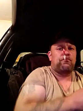 Wrwhat84 online show from April 30, 8:37 pm