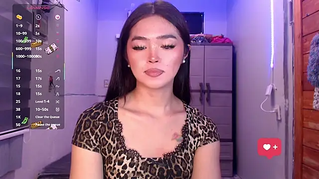 Itsme claire online show from October 28, 1:09 am