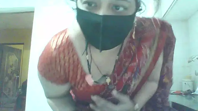 Snapshot of Riyasingh9 chatting on December 13, 4:43 am Riyasingh9 online show from December 13, 4:43 am