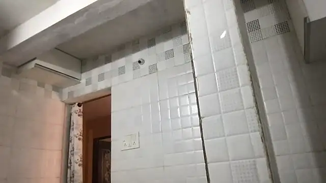 Snapshot of Riyasingh9 chatting on December 17, 4:23 am Riyasingh9 online show from December 17, 4:23 am