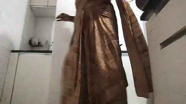 Snapshot of Riyasingh9 chatting on November 26, 5:08 am Riyasingh9 online show from November 26, 5:08 am