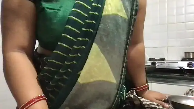 Riyasingh9 online show from July 17, 4:52 am
