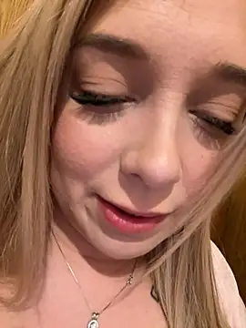 CherryAuroraa online show from February 17, 6:37 pm