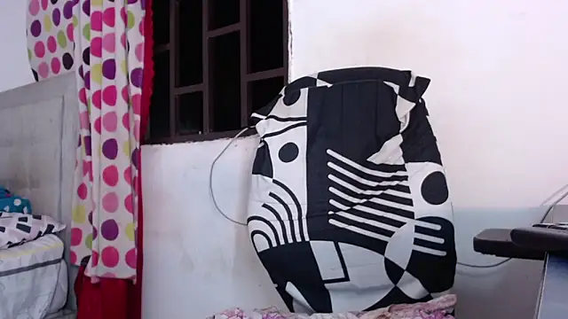 Snapshot of DirtixFantasy chatting on October 7, 1:14 am DirtixFantasy online show from October 7, 1:14 am