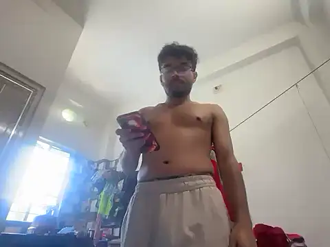 HorriblePastry online show from February 5, 7:35 am