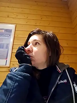 Snapshot of Lina_lou4 chatting on January 21, 7:37 am Lina lou4 online show from January 21, 7:37 am