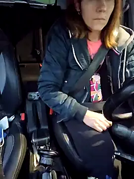 Snapshot of Lina_lou4 chatting on February 10, 5:09 pm Lina lou4 online show from February 10, 5:09 pm