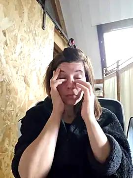 Snapshot of Lina_lou4 chatting on February 25, 7:52 am Lina lou4 online show from February 25, 7:52 am