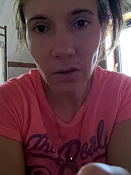 Snapshot of Lina_lou4 chatting on March 5, 2:45 pm Lina lou4 online show from March 5, 2:45 pm