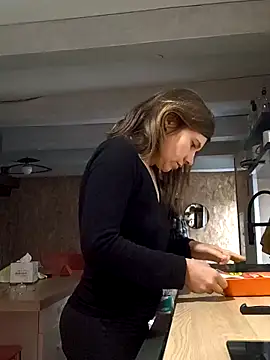 Snapshot of Lina_lou4 chatting on March 21, 8:50 am Lina lou4 online show from March 21, 8:50 am