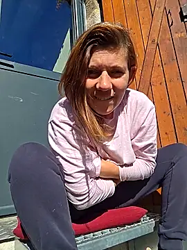 Snapshot of Lina_lou4 chatting on October 18, 11:33 am Lina lou4 online show from October 18, 11:33 am