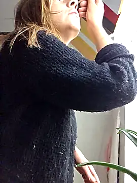 Snapshot of Lina_lou4 chatting on October 25, 8:11 am Lina lou4 online show from October 25, 8:11 am