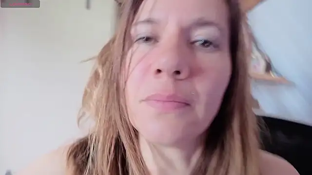 Snapshot of Lina_lou4 chatting on May 9, 2:00 pm Lina lou4 online show from May 9, 2:00 pm