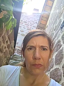 Snapshot of Lina_lou4 chatting on May 23, 1:15 pm Lina lou4 online show from May 23, 1:15 pm