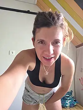 Snapshot of Lina_lou4 chatting on July 27, 11:28 am Lina lou4 online show from July 27, 11:28 am