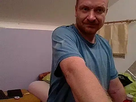 82liska online show from November 15, 5:31 pm