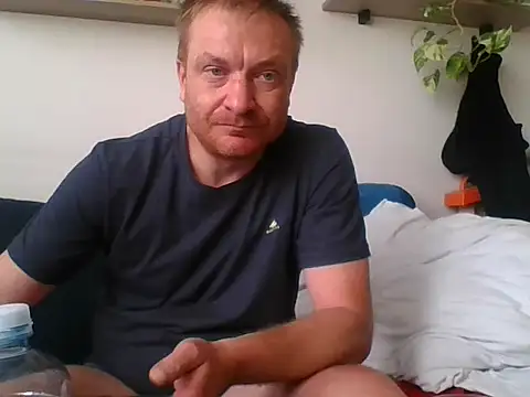 82liska online show from May 21, 10:00 am