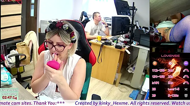 Snapshot of kinky_Hexme chatting on March 14, 9:14 am kinky Hexme online show from March 14, 9:14 am