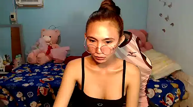 PirateEmpressBoaAico online show from February 19, 6:32 pm