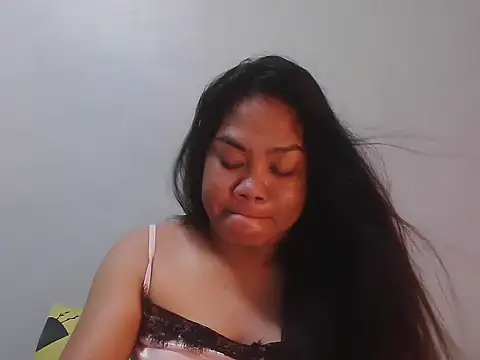 Snapshot of xxsam_69xx chatting on October 2, 12:17 am xxsam 69xx online show from October 2, 12:17 am