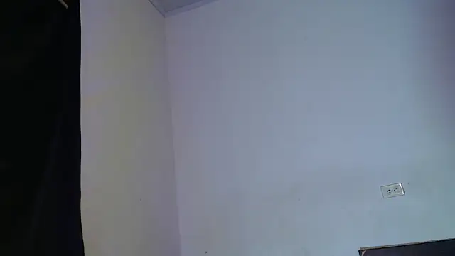 Snapshot of luciana_keating chatting on December 6, 9:21 am luciana keating online show from December 6, 9:21 am