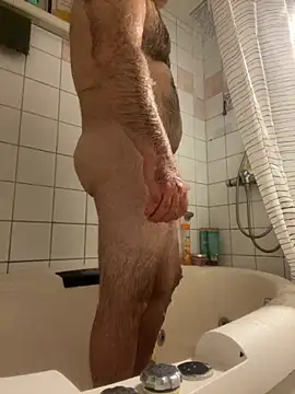 Snapshot of mpowerintime chatting on November 7, 5:51 am mpowerintime online show from November 7, 5:51 am