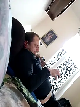 Snapshot of Roman0798 chatting on January 31, 10:10 am Roman0798 online show from January 31, 10:10 am