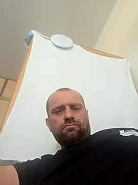 Snapshot of Roman0798 chatting on September 28, 12:21 pm Roman0798 online show from September 28, 12:21 pm