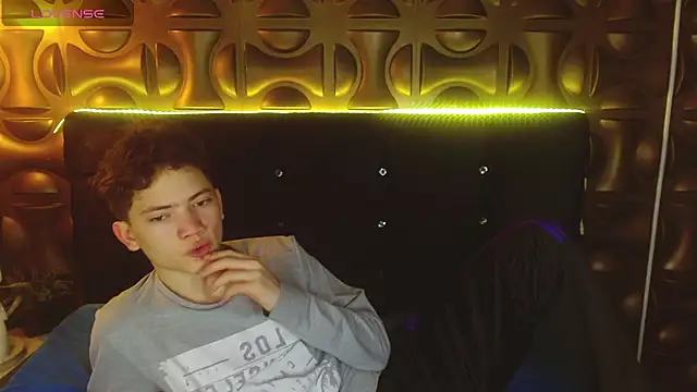cruz dante online show from June 24, 7:24 pm