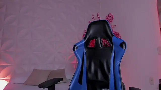 cora 22 online show from February 10, 12:42 pm