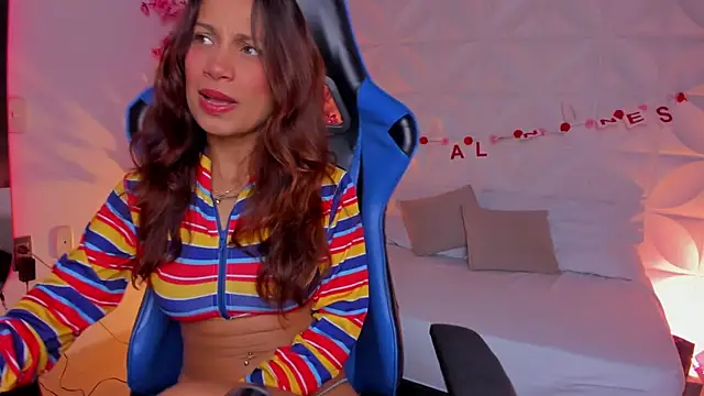 cora 22 online show from February 15, 12:14 pm