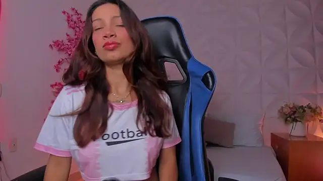 cora 22 online show from February 17, 12:45 pm