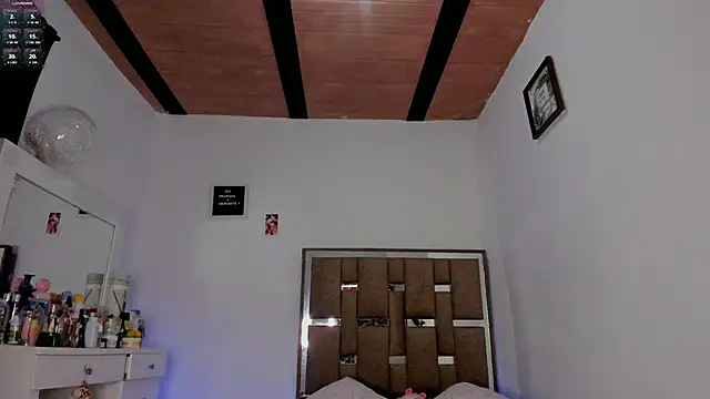 Snapshot of kendall-ewers chatting on September 21, 12:01 am kendall-ewers online show from September 21, 12:01 am