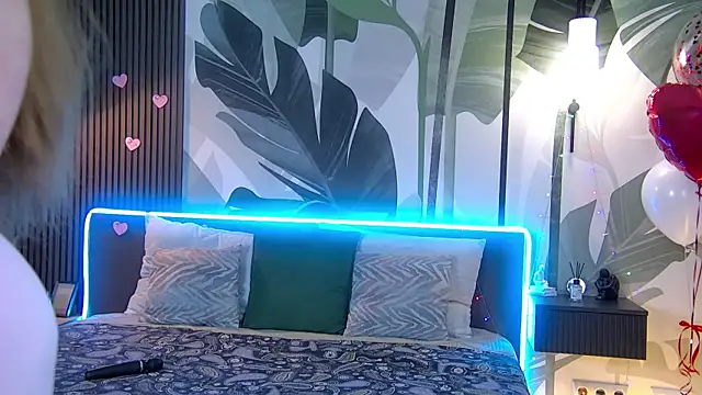 RubyValen online show from March 6, 1:05 am