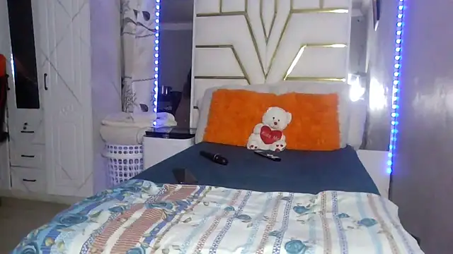 SexyyNana online show from November 19, 11:27 pm