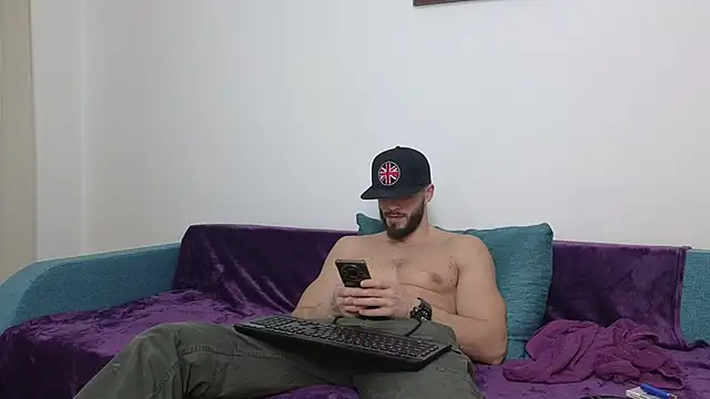 Snapshot of TheTopAlex chatting on February 20, 7:45 am TheTopAlex online show from February 20, 7:45 am