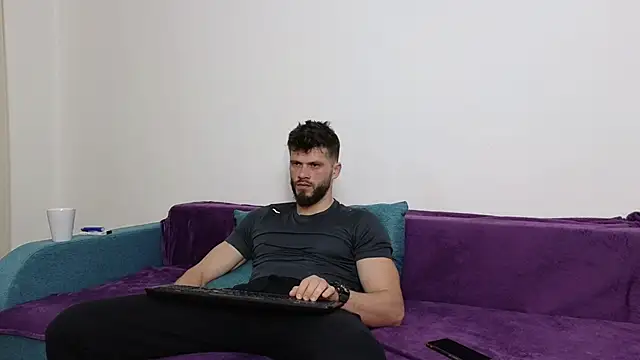 Snapshot of TheTopAlex chatting on March 13, 4:05 am TheTopAlex online show from March 13, 4:05 am