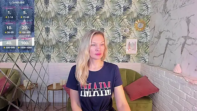 Snapshot of NancyGrace chatting on December 5, 3:17 pm NancyGrace online show from December 5, 3:17 pm