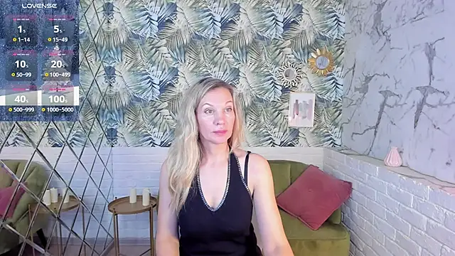 Snapshot of NancyGrace chatting on December 20, 7:17 pm NancyGrace online show from December 20, 7:17 pm