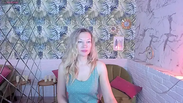 Snapshot of NancyGrace chatting on February 12, 5:15 am NancyGrace online show from February 12, 5:15 am