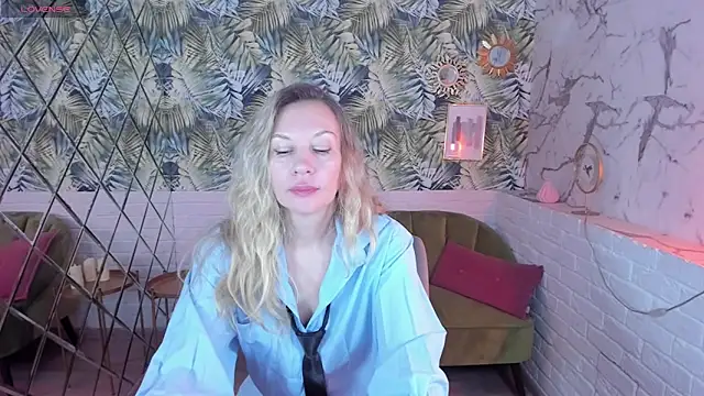 Snapshot of NancyGrace chatting on March 7, 5:08 am NancyGrace online show from March 7, 5:08 am